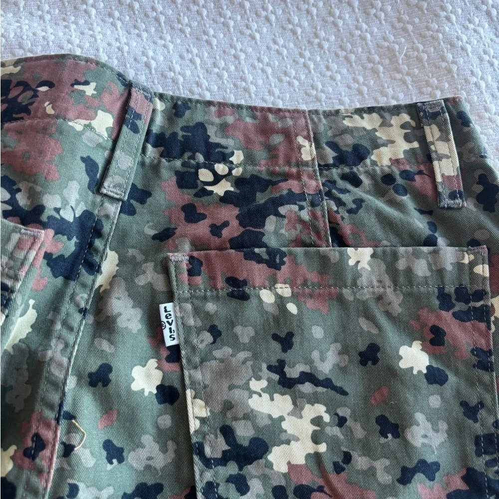 NWT! Levi's Multicolor Cargo Shorts Size 27